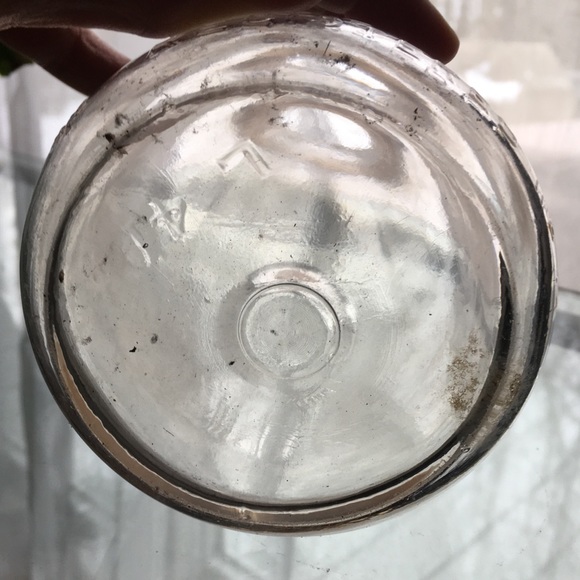 Glass milk bottle, 1 quart buy two $ 5 items for $8 - Picture 8 of 10